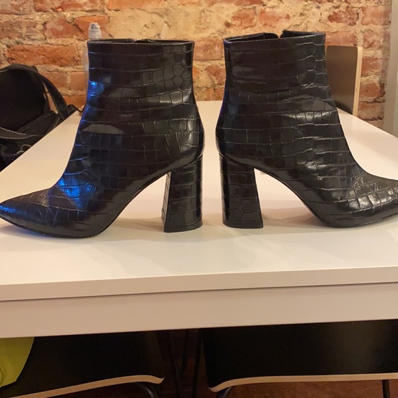 Alice + Olivia pointy toe booties - Picture 7 of 7